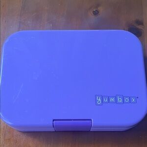 Yumbox Purple Lunchbox